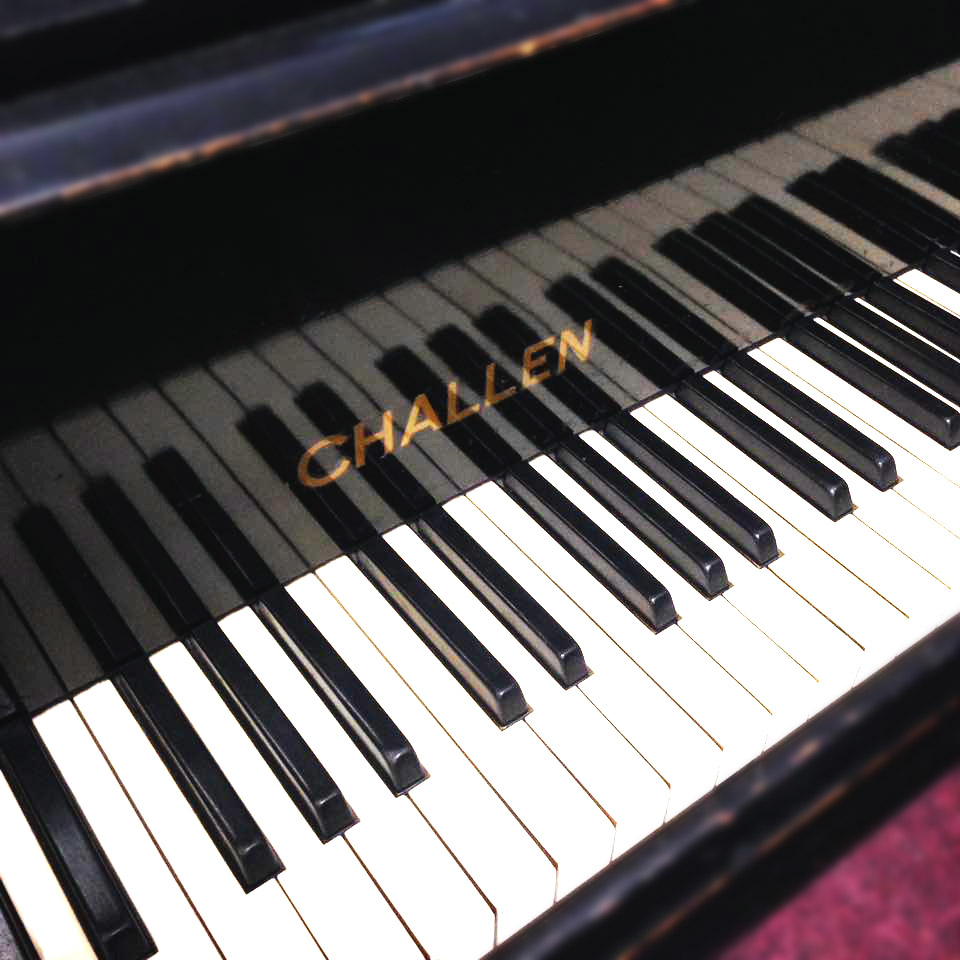 Challen Baby Grand Black